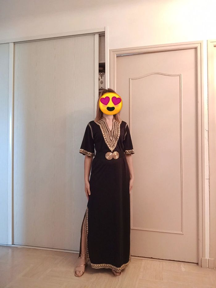 Caftan brodée S/M avec ceinture - photo numéro 2