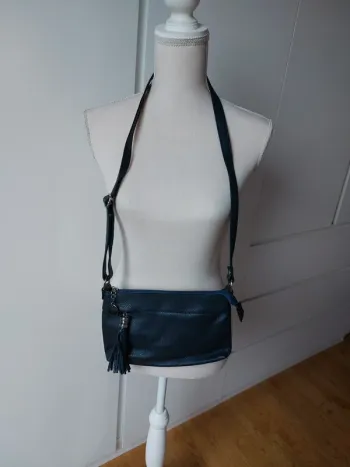 Sac bandoulière avec pompon