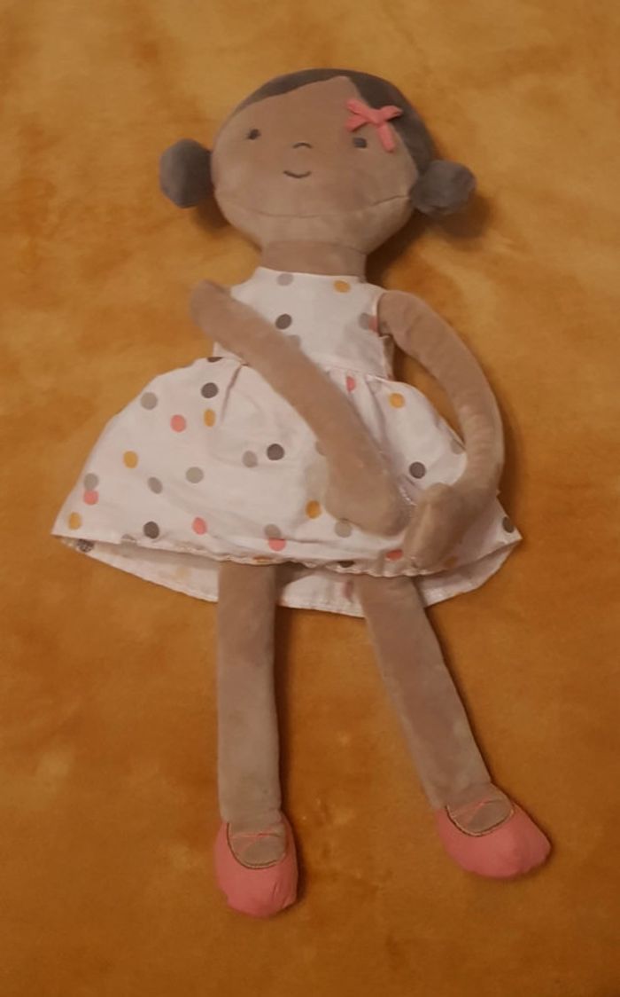 Poupée peluche