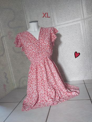 Robe fleurie rose/blanc – Taille XL