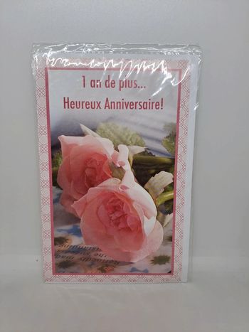 Carte postale avec son enveloppe.
11x17cm.
Roses. NEUVE.