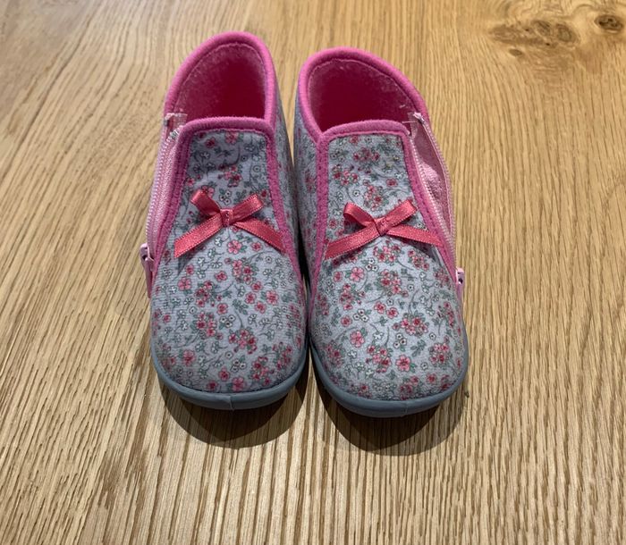 Chaussons fleuris