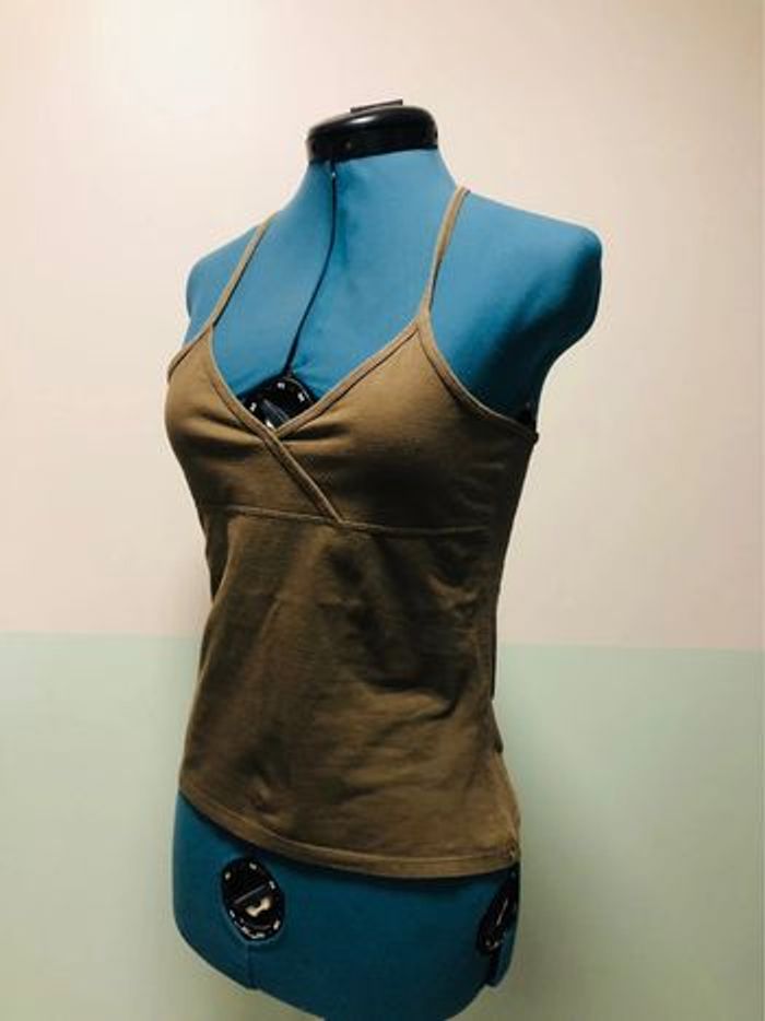 Débardeur kaki dos nu top haut attache dans le cou - photo numéro 8