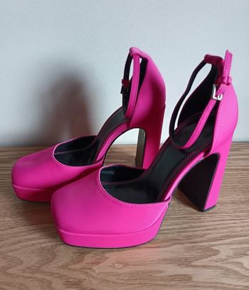 Talons compensés satinés rose