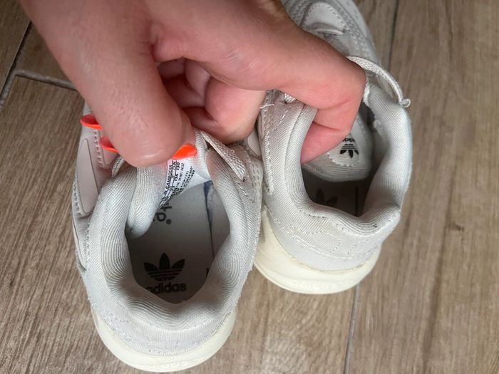 Basket adidas - photo numéro 3