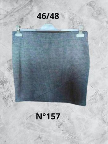 N°157 Jupe grise/noir T46/48. Kiabi.