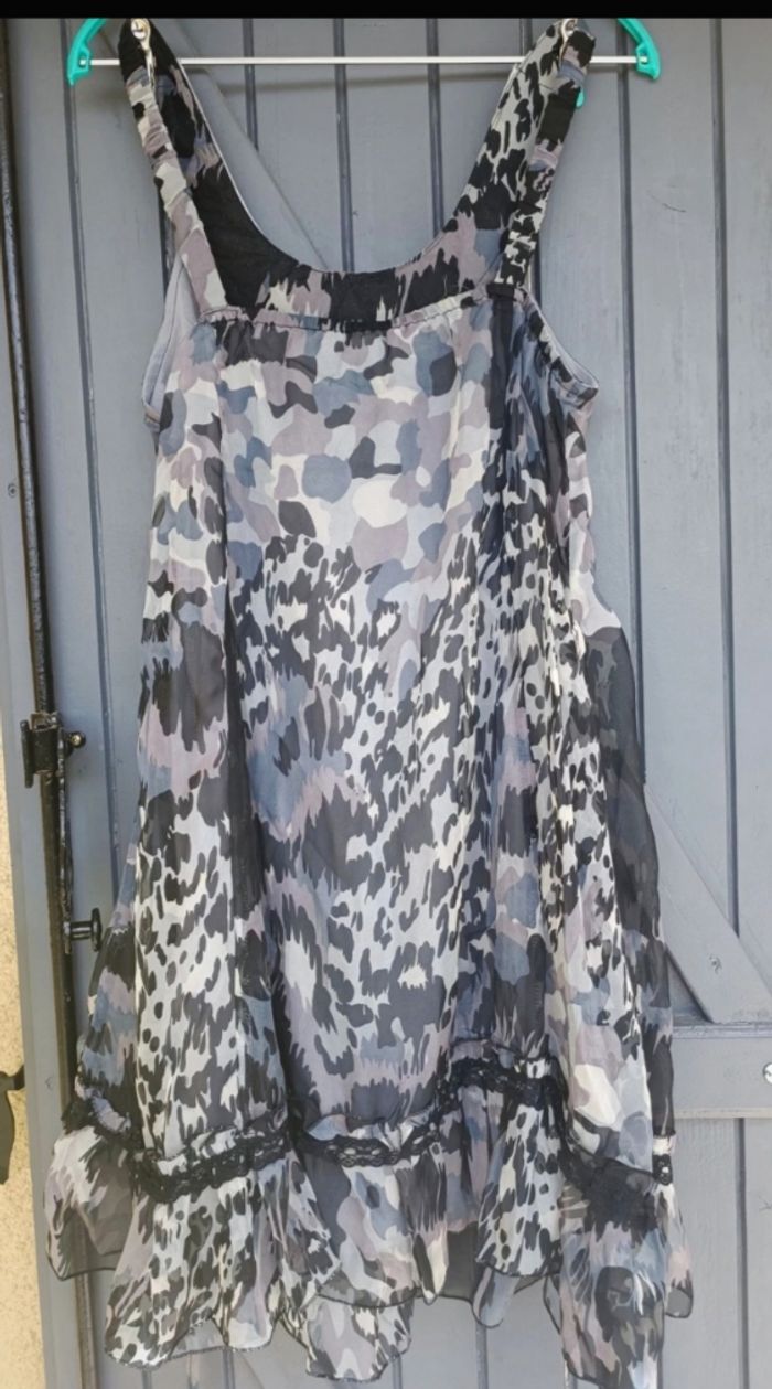Tunique/Robe détails strass et dentelle - photo numéro 2