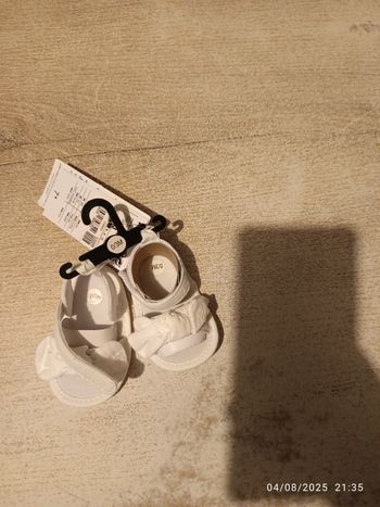 Chaussures ouverte blanche