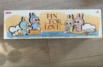 Pin for love le set scelle labubu