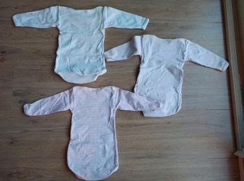 3 bodies manches longues blanc rose pâle petit bateau 6 mois
