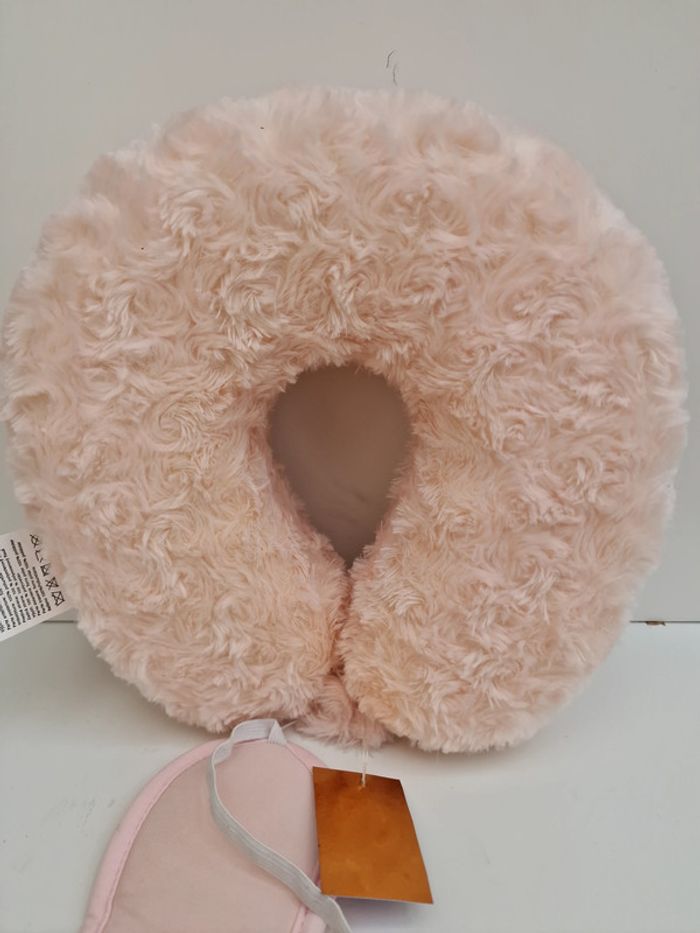 Coussin Voyage Cale Nuque Mémoire Forme + Masque Sommeil - photo numéro 9