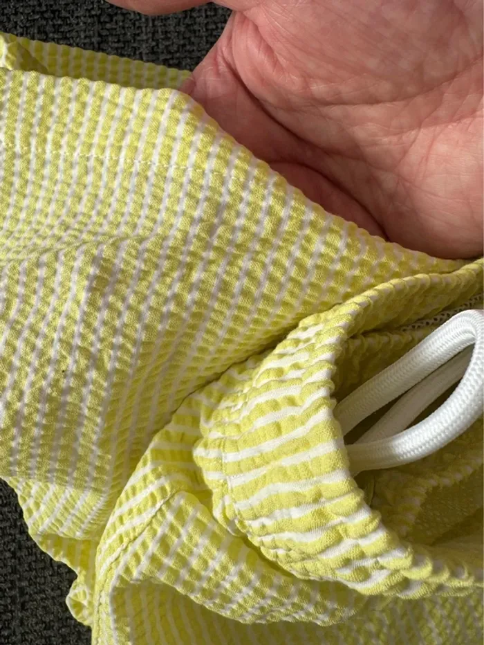 Caleçon de bain Esprit taille L neuf couleur jaune blanc rayé. - photo numéro 4