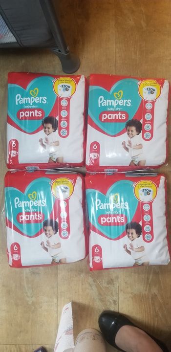 Couches Pampers Pants taille 6