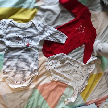 Lot 3 bodies 6 mois 🦄