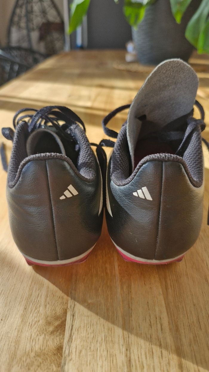 Crampons de foot Adidas - photo numéro 4