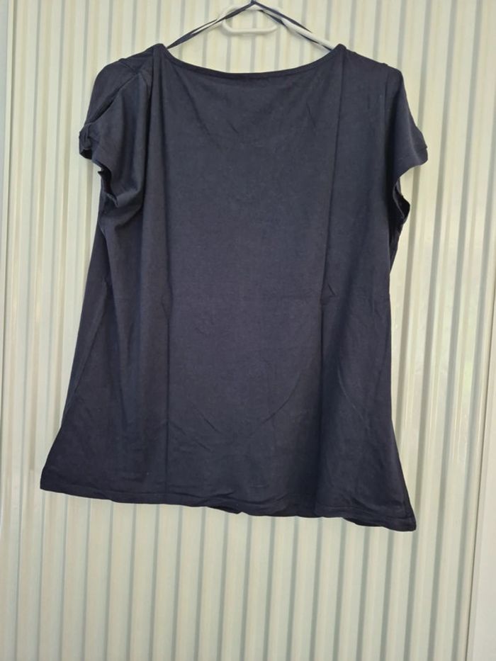 Tee-shirt lèvres - photo numéro 2