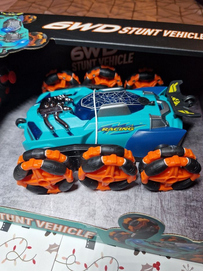 Voiture télécommandé 6 roues - photo numéro 2