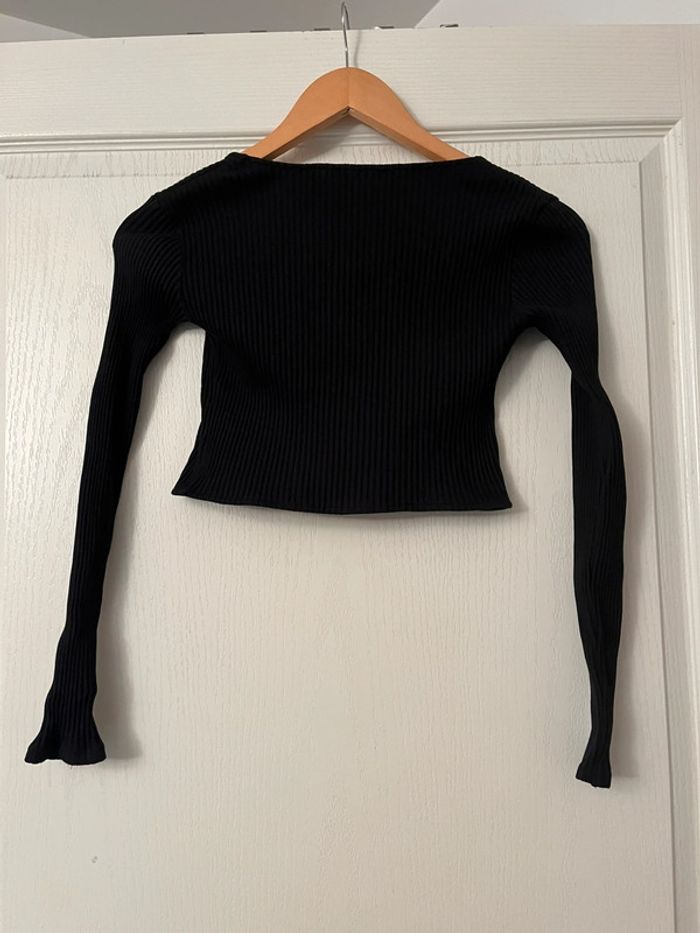 Mini crop top noir avec boucle argenté devant marque Zara taille s - photo numéro 3