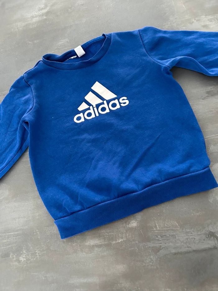 Sweat adidas