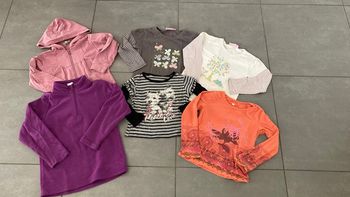 Lot ensemble garde robe haut pull polaire gilet vêtement fille taille 5 ans