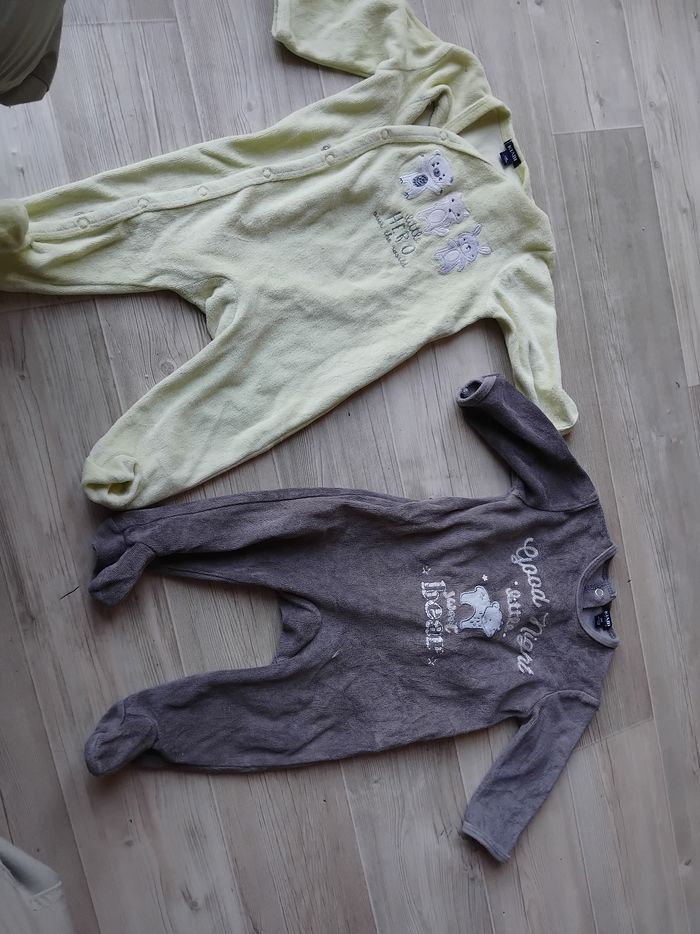 Lot 2 pyjamas