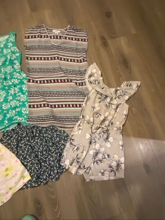 Lot robes 8 ans - photo numéro 3