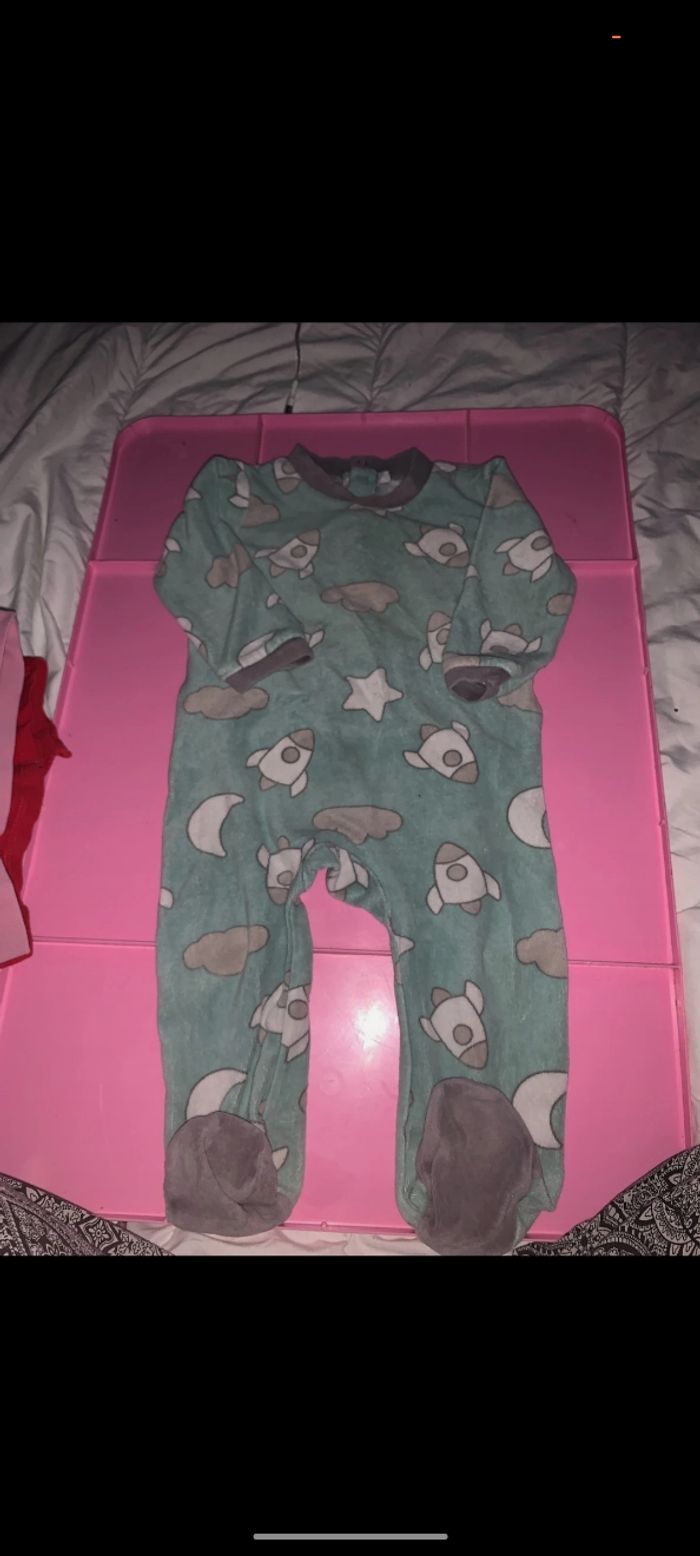 Pyjamas bébé - photo numéro 2