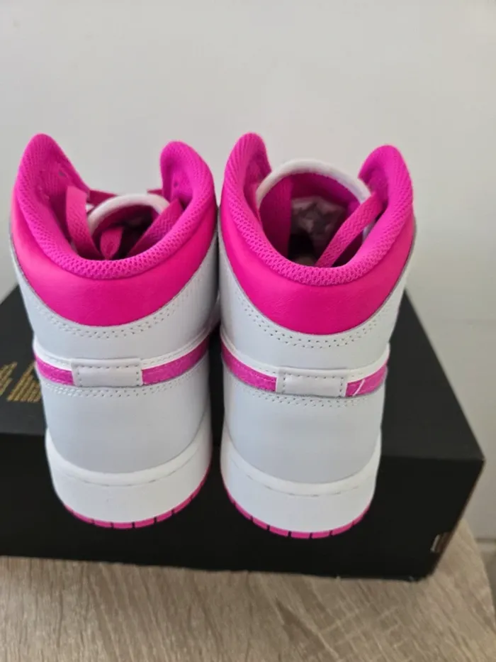 Nike air Jordan 1 mid taille 40 neuves blanc rose fuchsia - photo numéro 5