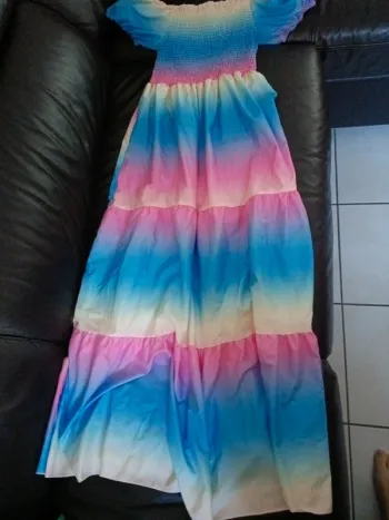 Magnifique robe coloré longue  38 m