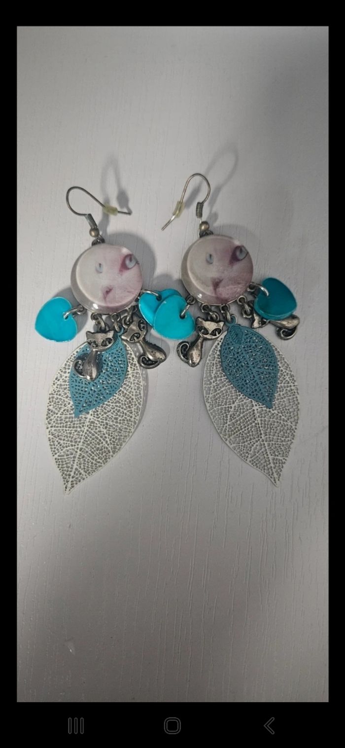 Paires de boucles d'oreille