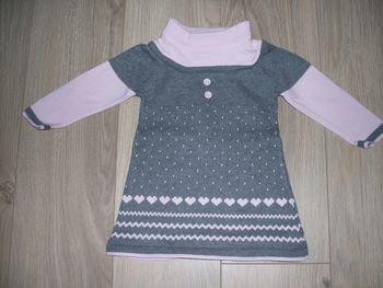 robe / pull 6 mois en bon état