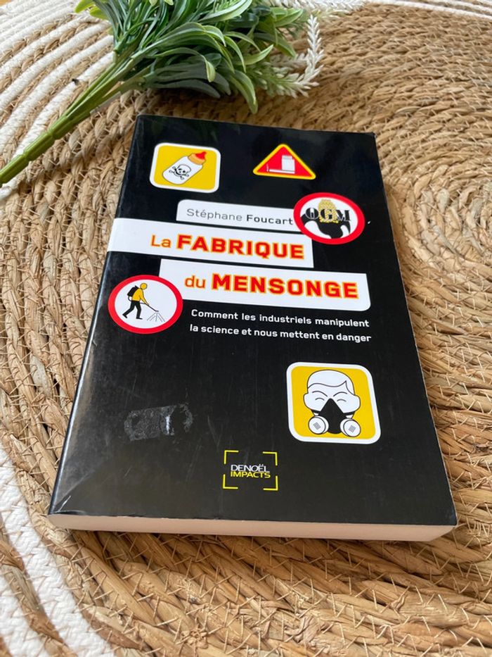 Livre - La fabrique du mensonge - photo numéro 2