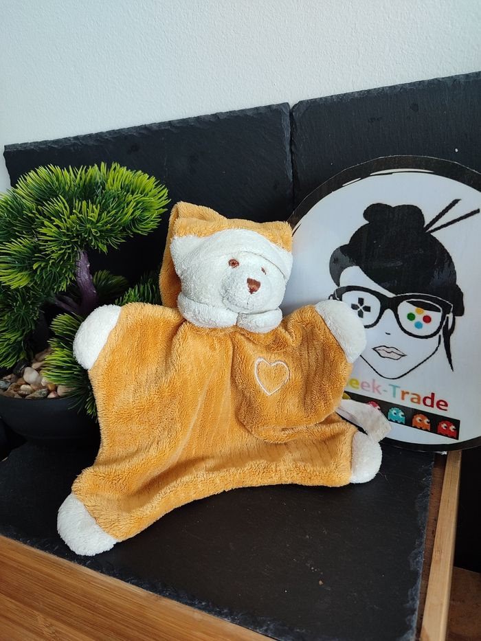 doudou CMP ours beige jaune moutarde coeur plat bonnet ancien blanc Crème 1878