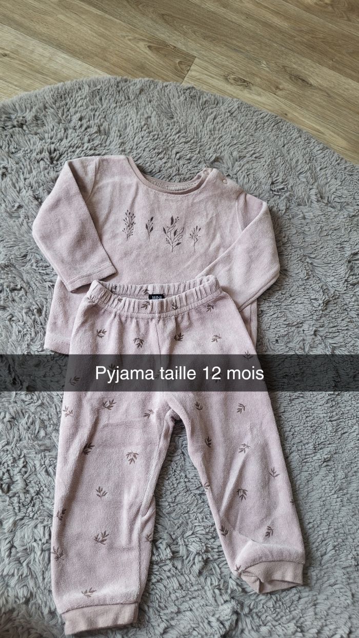 Pyjama 12 mois 2 pièce