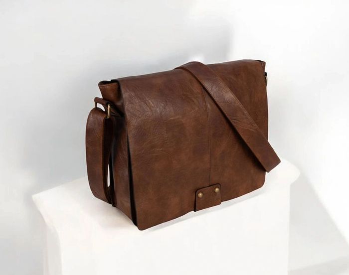 Sacoche, malette, sac bandoulière ajustable neuve - photo numéro 2