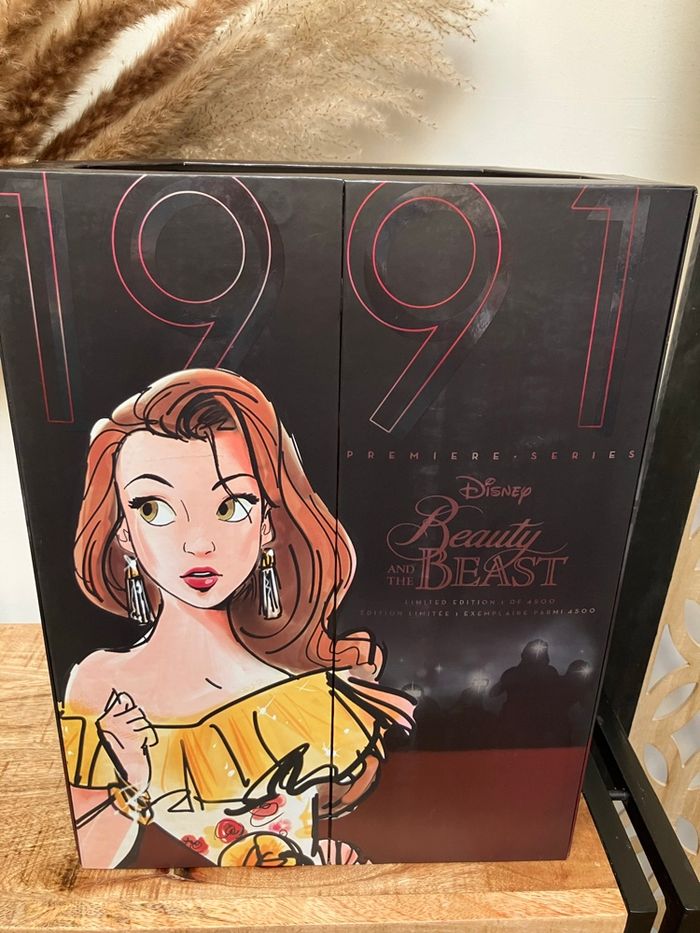 Poupée belle édition limitée non déboxer - photo numéro 4