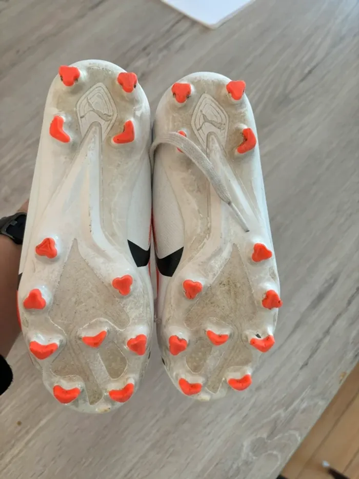 Chaussures de foot Puma - photo numéro 4