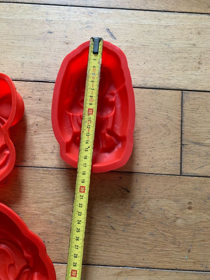 Lot de 3 moules rouges à gâteaux en silicone Pluto Mickey Donald - photo numéro 4
