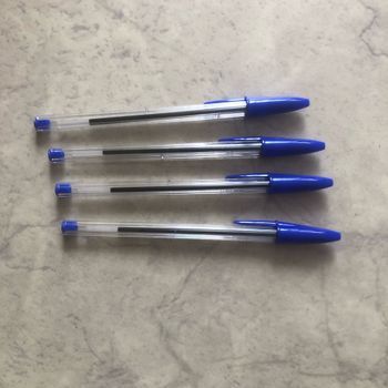 Bic bleu neuf