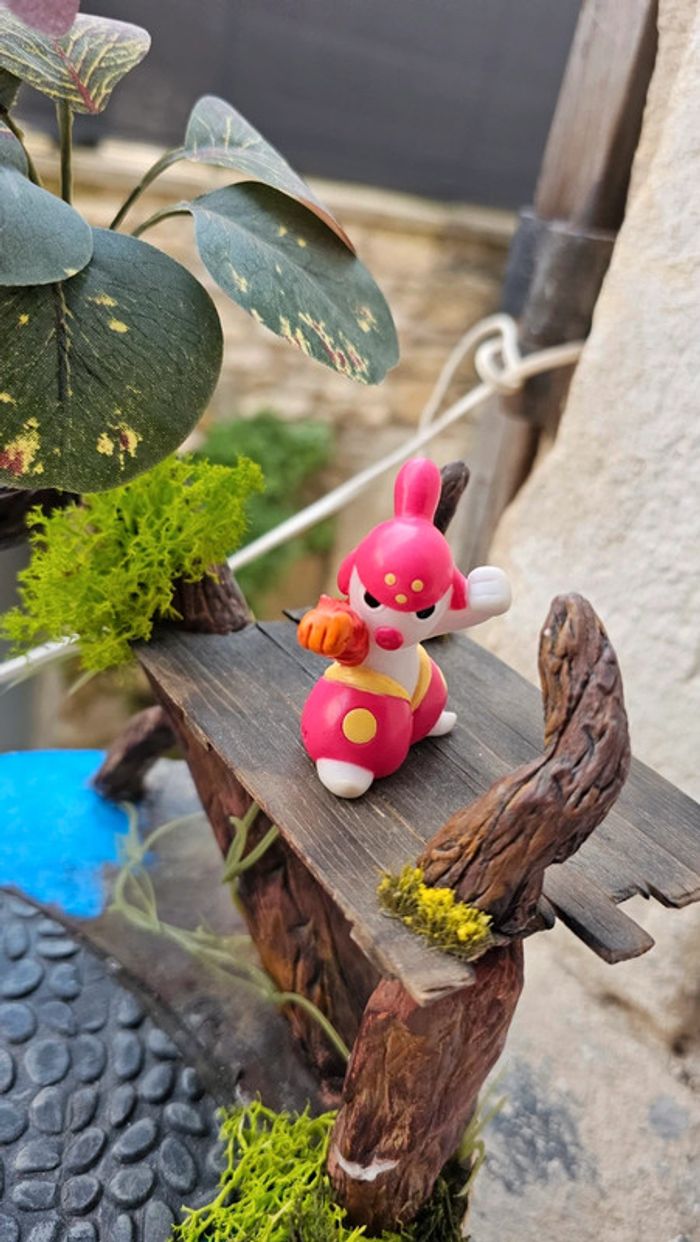 Super figurine Pokemon Nintendo finger puppet charmina