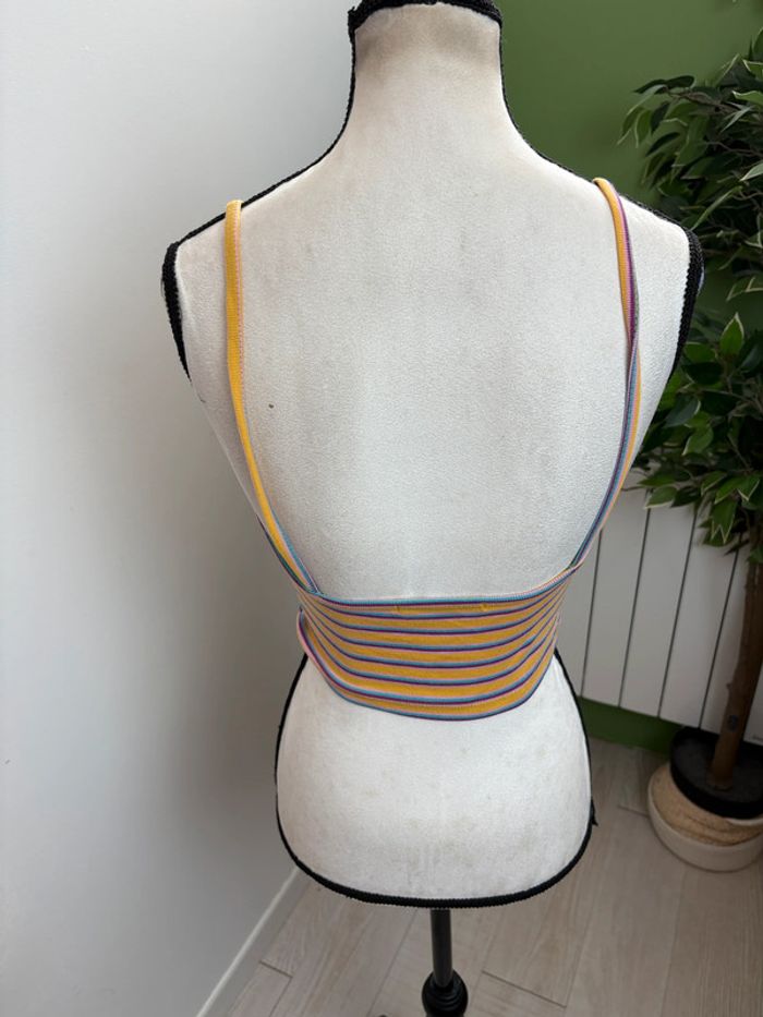 Crop top Pull & Bear | Jaune et violet | Taille 36 - photo numéro 2