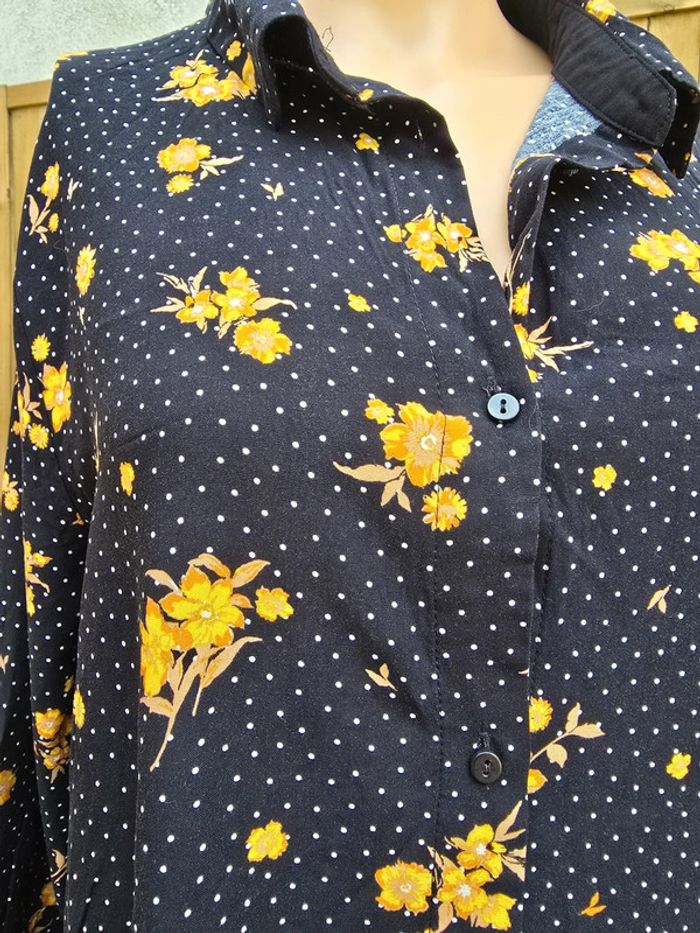Robe chemise 🍒cache cache🍒très bon état taille jusqu'au 40 - photo numéro 2