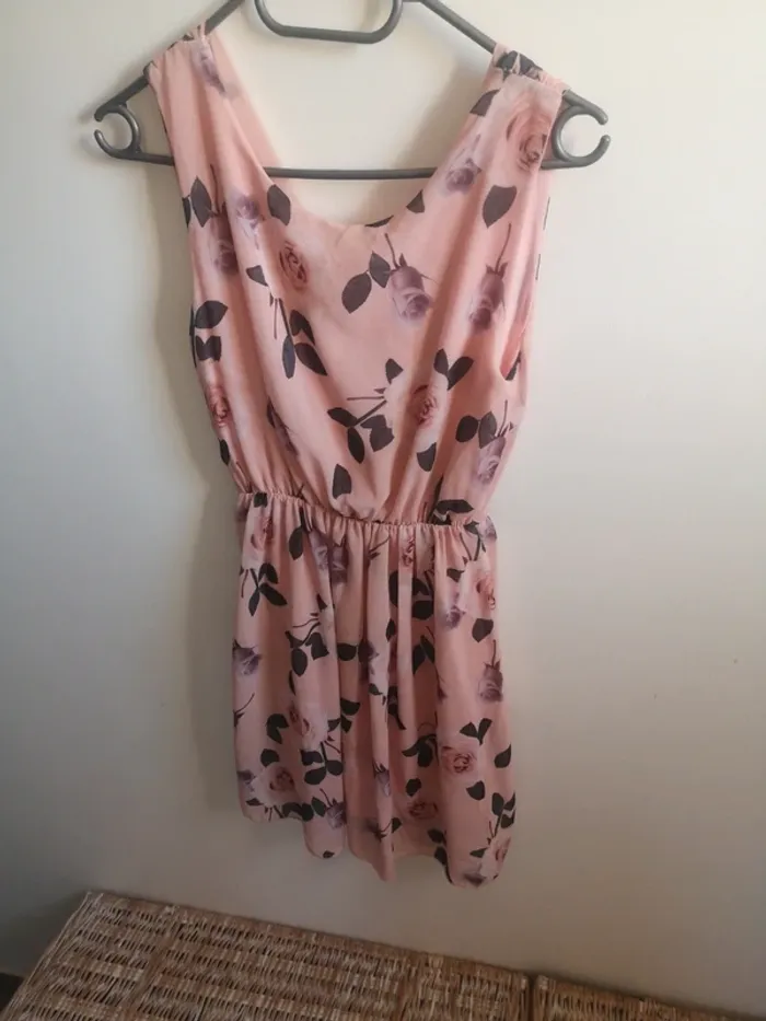 Robe rose à fleurs - photo numéro 6