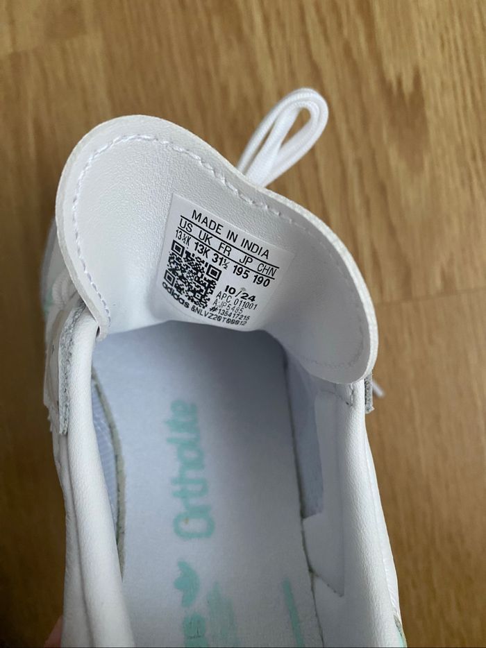 Baskets Adidas Samba pointure 31 1/2 - photo numéro 8