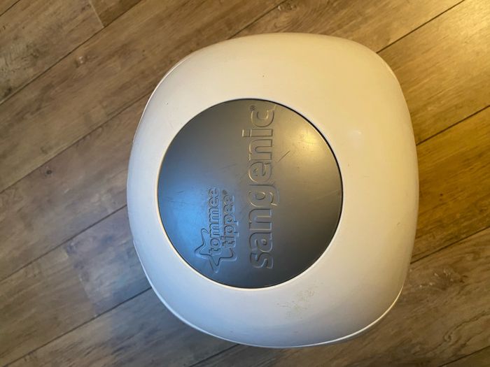 Poubelle à couches - photo numéro 2