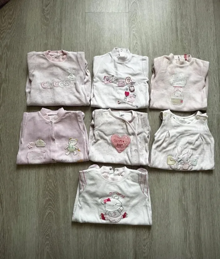 Lot pyjamas naissance en velours 1 mois