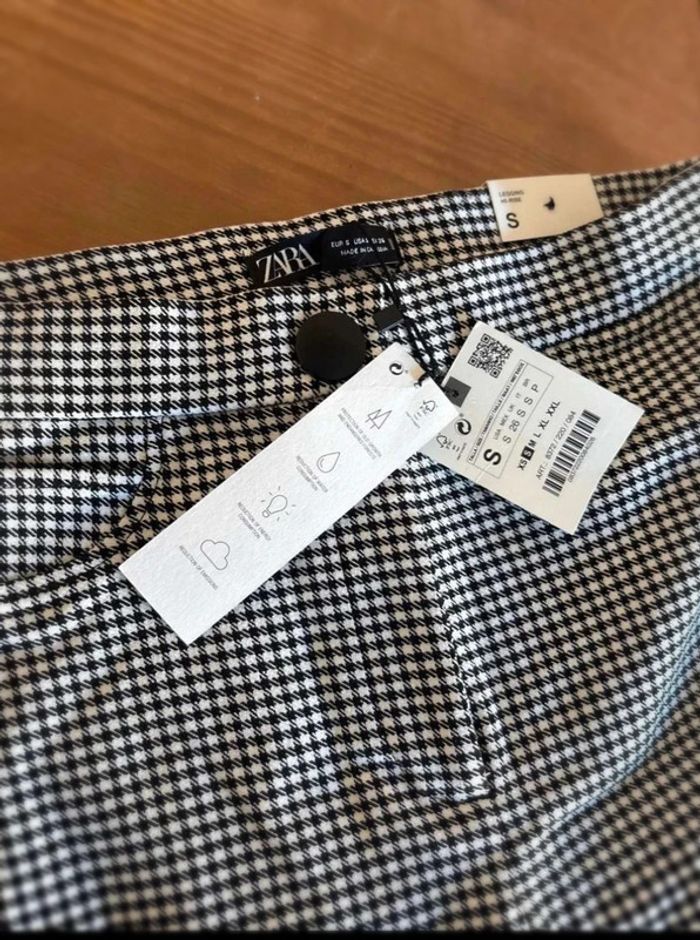 Legging chic noir & blanc Zara – T.36 | Neuf avec étiquette - photo numéro 2