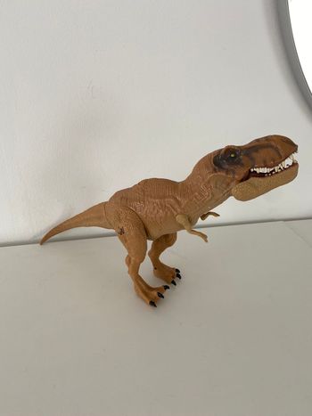 Figurine Tyrannosaurus Rex (T-Rex) Jurassic World - Hasbro 2015