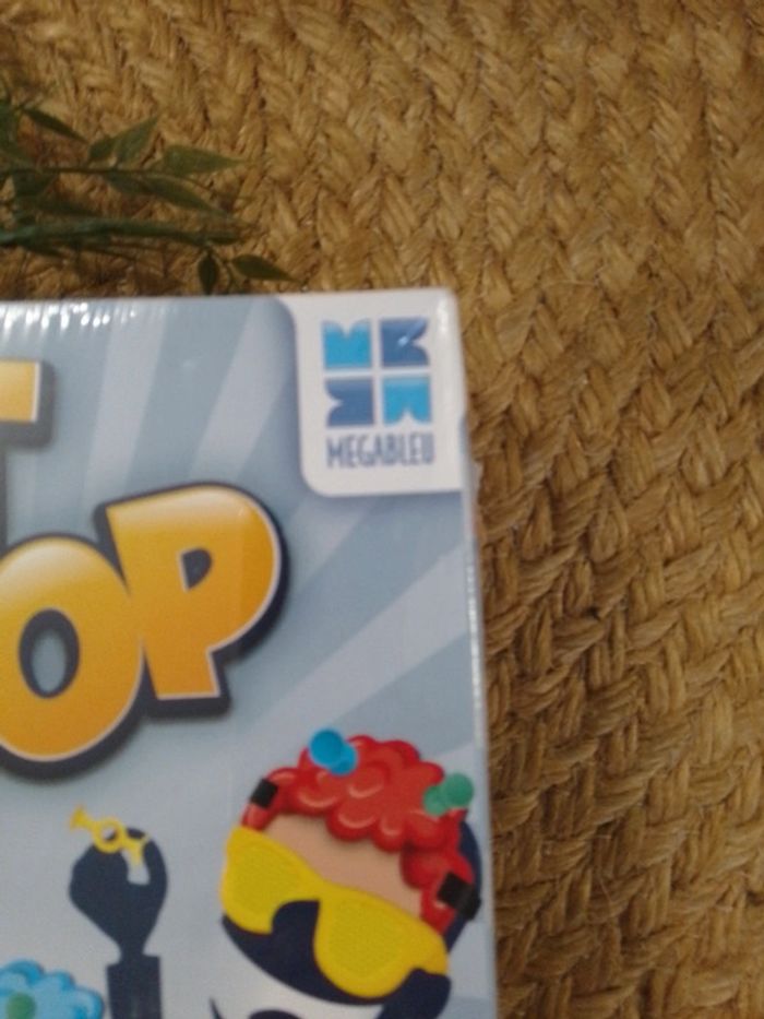 🎲jeu d'ambiance: Hot Pop neuf sous blister 8 ans+ et 3 à 4 joueurs - photo numéro 3