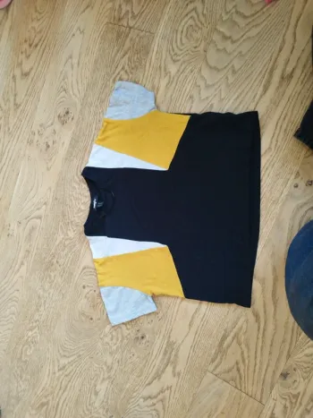 T-shirt ample et court